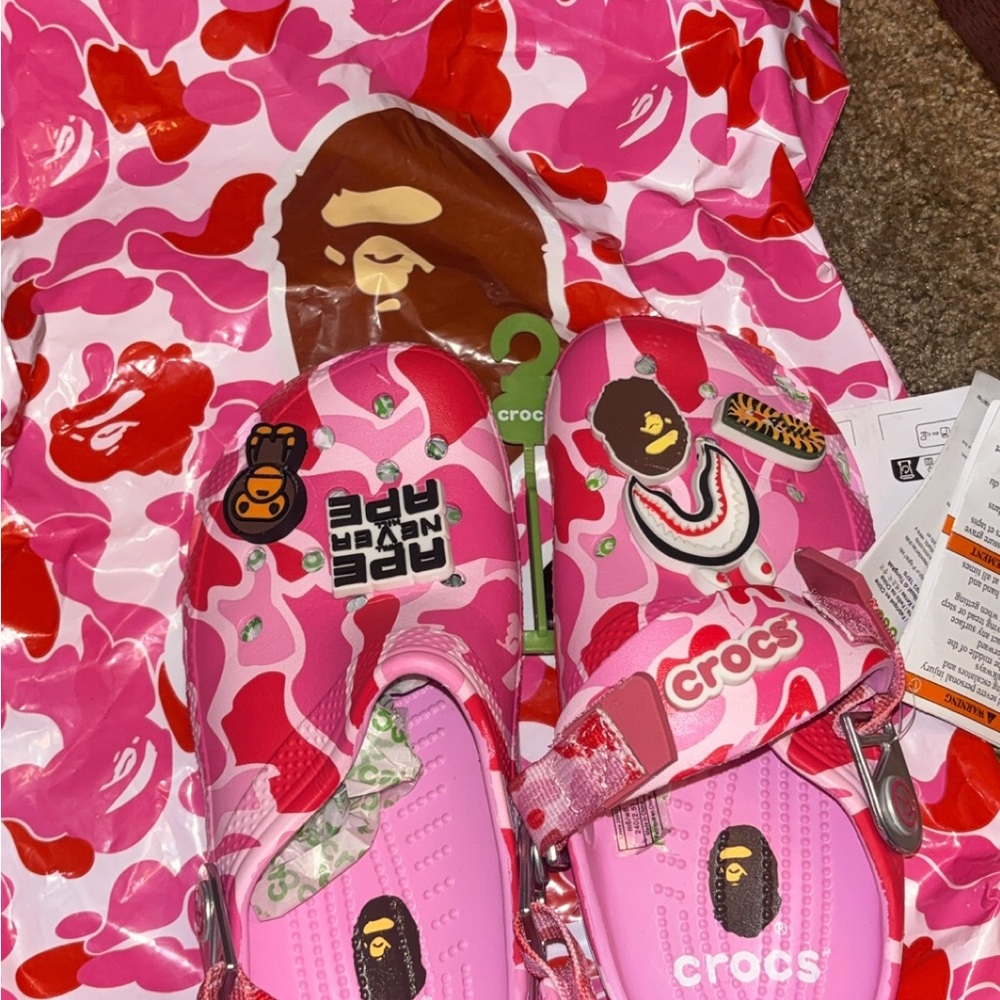 CROCS Pink Graphic Clogs